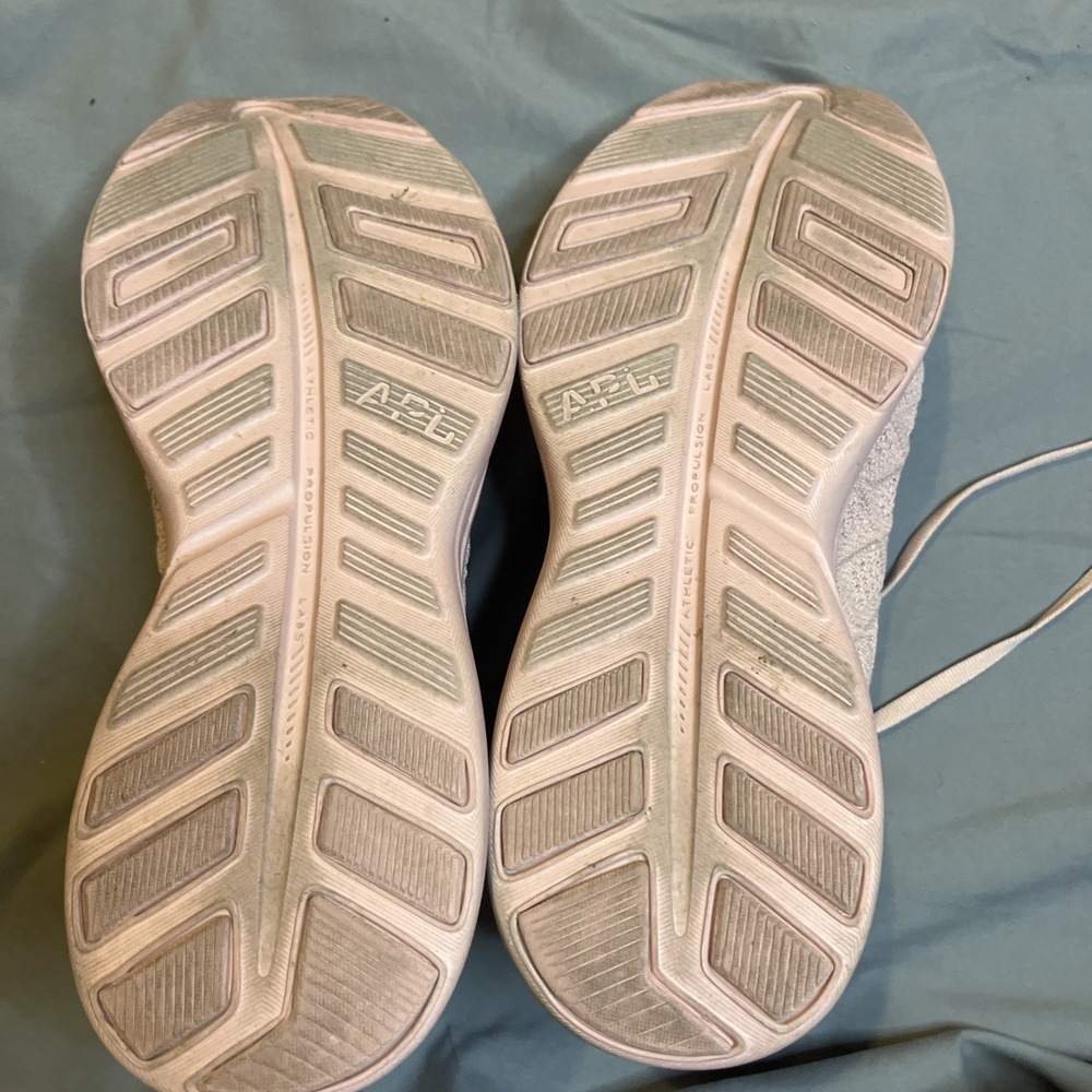 APL x LULULEMON TechLoom Phantom in Faint Coral Women's Size 10 - Picture 6 of 9